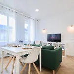 Le Talleyrand Hyper Centre Place D'erlon