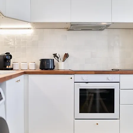 Le Talleyrand Hyper Centre Place D'erlon * Reims