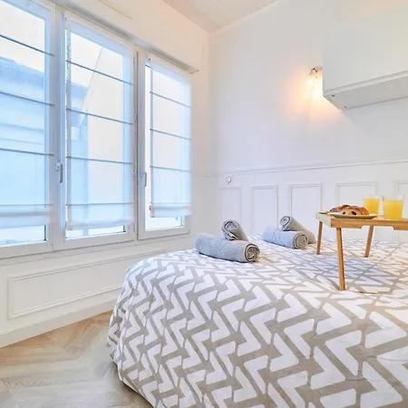 Le Talleyrand Hyper Centre Place D'erlon *